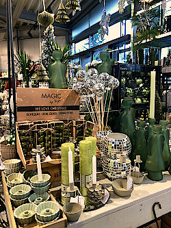 Advent und Weihnachten leuchten in allen Farben bunt und fröhlich! Was für eine zauberhafte Zeit! © Gärtnerei Klumpen